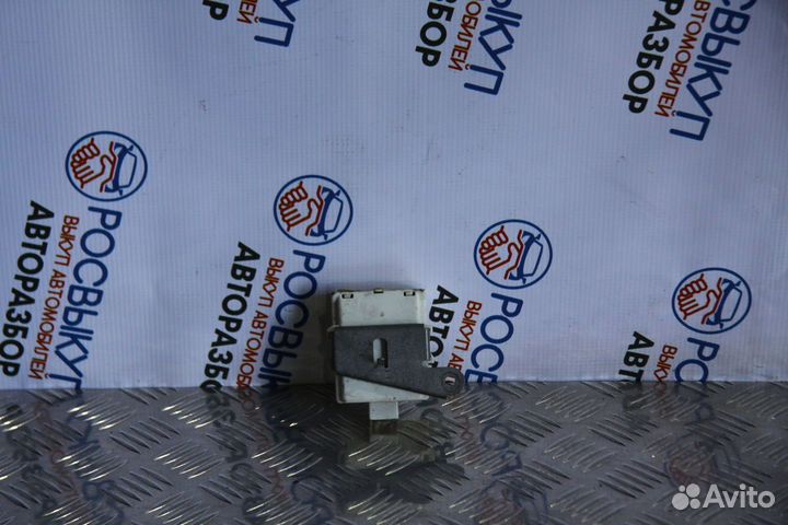 Блок электронный Toyota Solara (XV30) II (2003–200