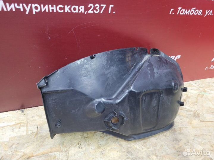 Подкрылок задний левый Renault Logan