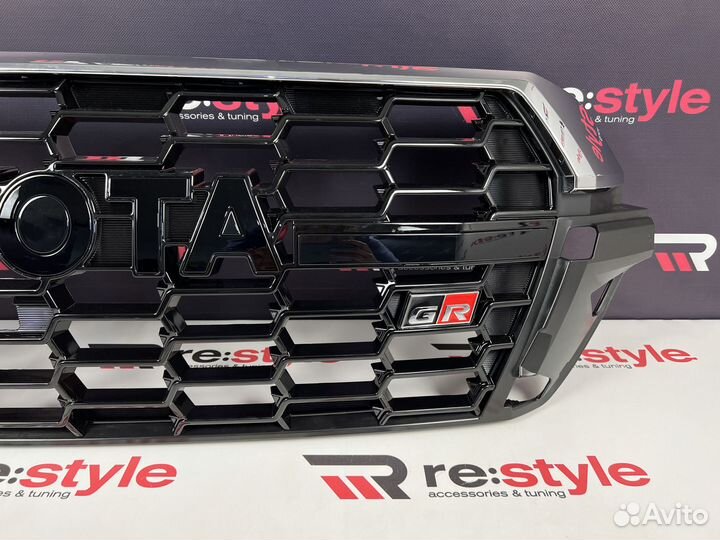 Решетка радиатора Toyota Land Cruiser 200 с16г GR