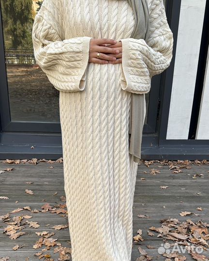 Вязаное платье