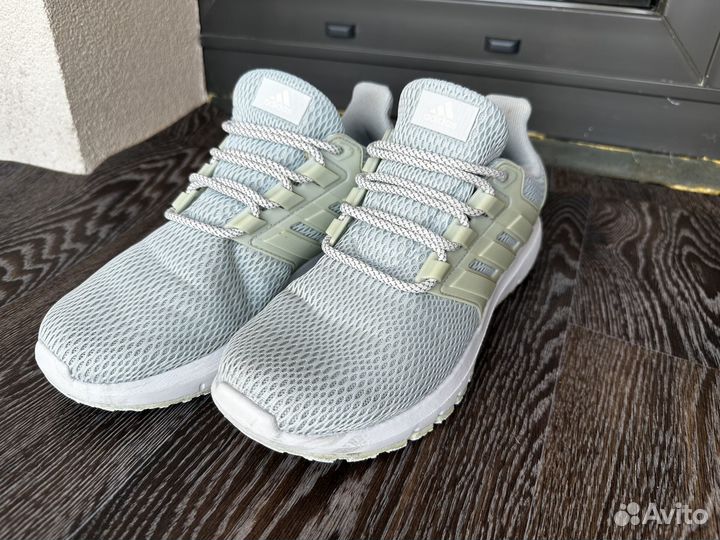 Кроссовки женские adidas 39-40 р