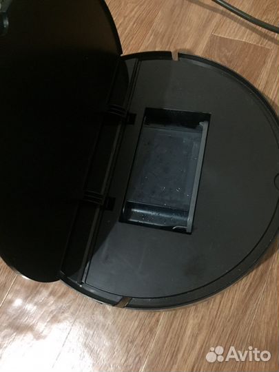 Робот пылесос Royal wellfort vt 33