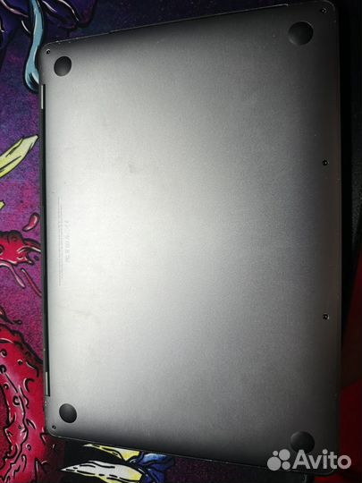 Apple MacBook Pro 13 2016 touch bar A1706