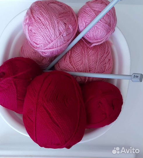 Нитки для вязания красных оттенков