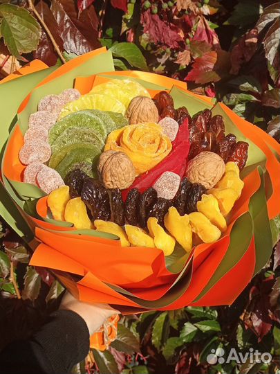 Букет из сухофруктов