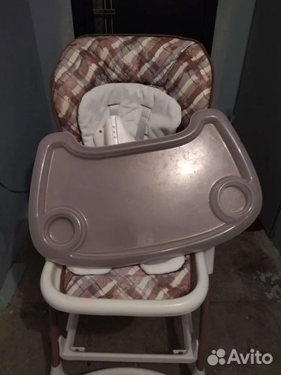 Стульчик для кормления
