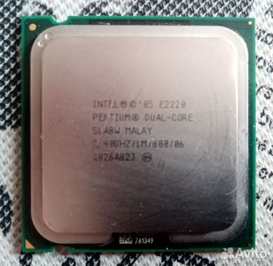 Материнская плата ATX с процессором и памятью S775