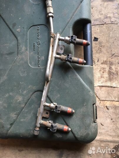 Рампа ваз 1.6 8 кл калина