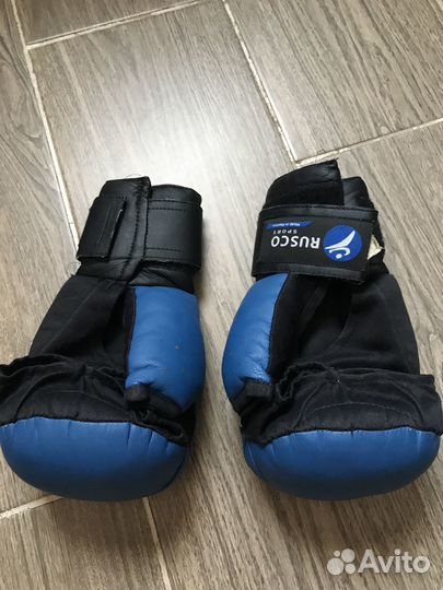 Шлем, перчатки, защита боксерские