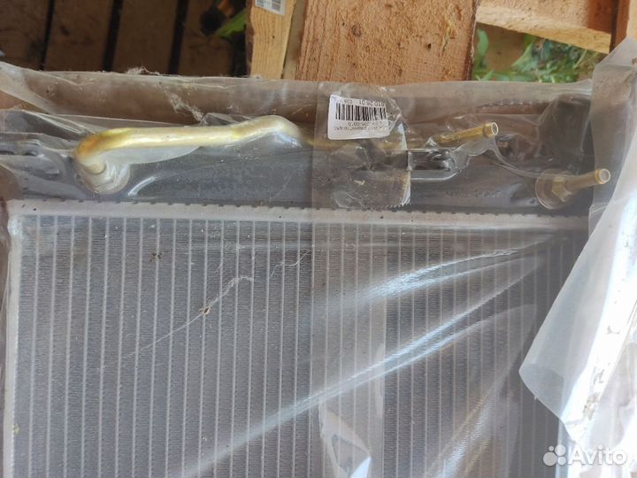Б/У Б/У Радиатор двс FX-036-0010, 01283108
