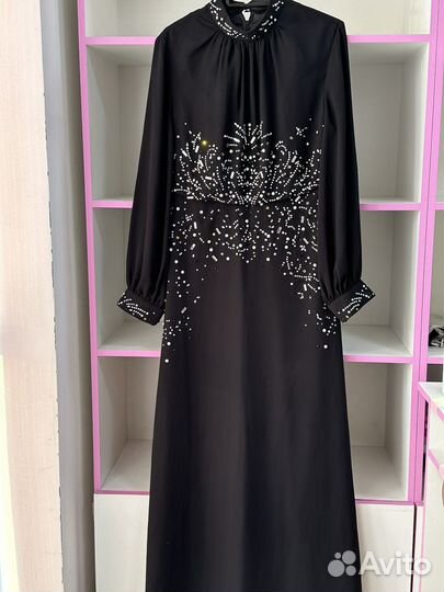 Платье вечернее