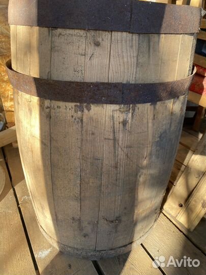 Деревянная бочка