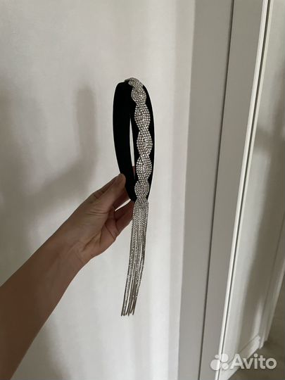 Ободок для волос со стразами