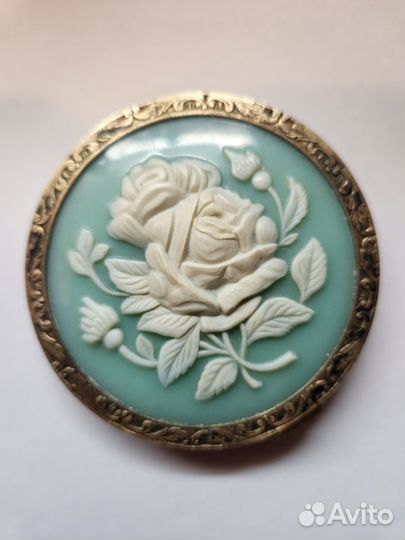 Пудреница с камеей - розой.Серебро 875 проба СССР