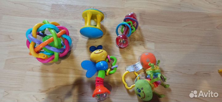 Развивающие игрушки 0+ пакетом