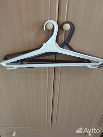 Вешалки