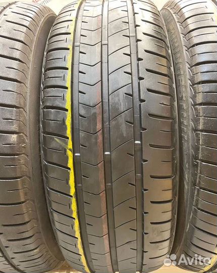 Bridgestone Ecopia NH100 RV 215/55 R17 91N