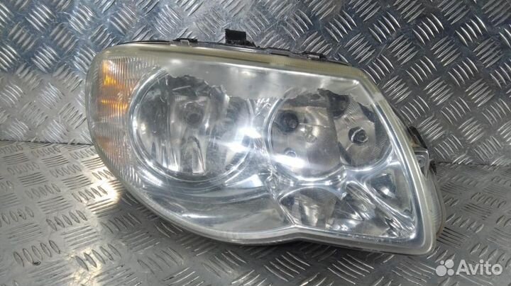 Фара Chrysler Voyager (2001-2007)