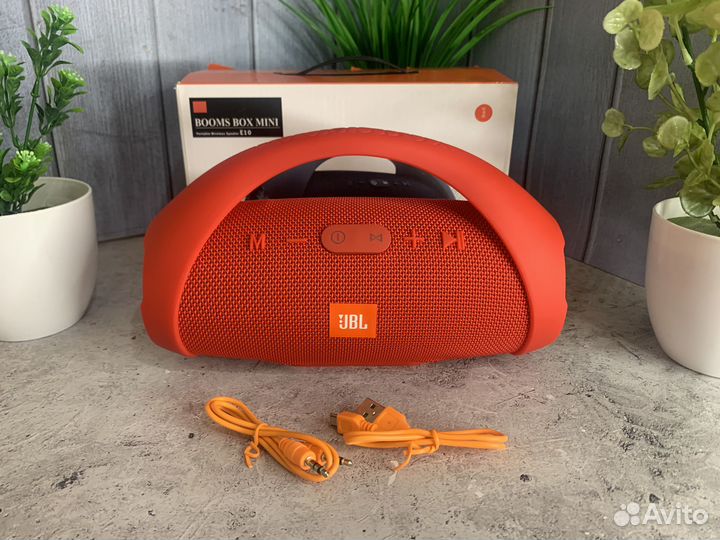 Новая портативная колонка JBL BoomBox E10 Mini