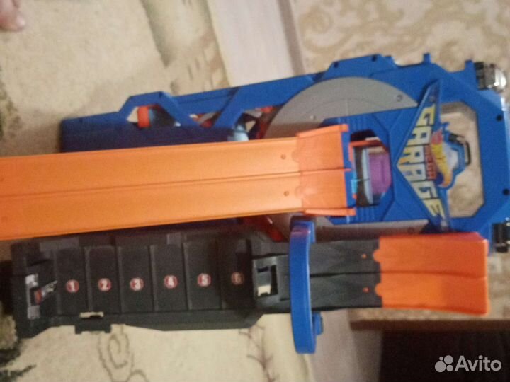 Продам трек с машинками