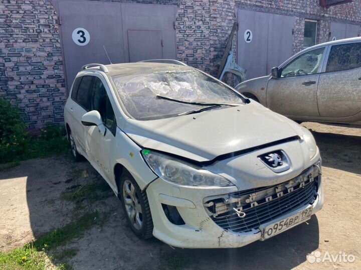 Дверь. Пежо 308 в разбор