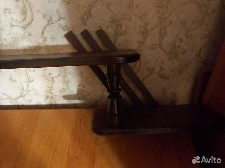 Полочка настенная деревянная