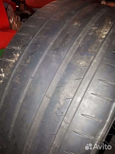 Michelin Pilot Sport 4 S 295/35 R21 и 315/30 R22