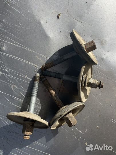 Болты крепления заднего подрамника е39