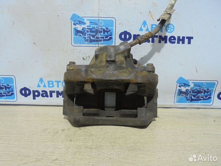 Суппорт тормозной передний Volkswagen Golf 3