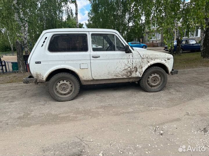 LADA 4x4 (Нива) 1.7 МТ, 1997, 100 000 км