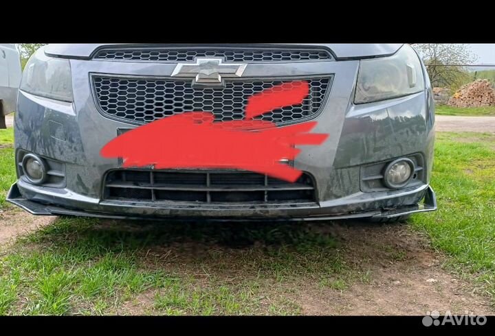 Сплиттер переднего бампера универсальный глянец