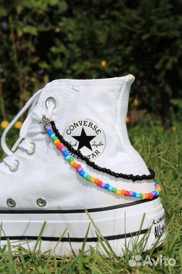 Украшение из бисера