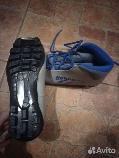 Лыжные ботинки NNN 35 и 37 размер