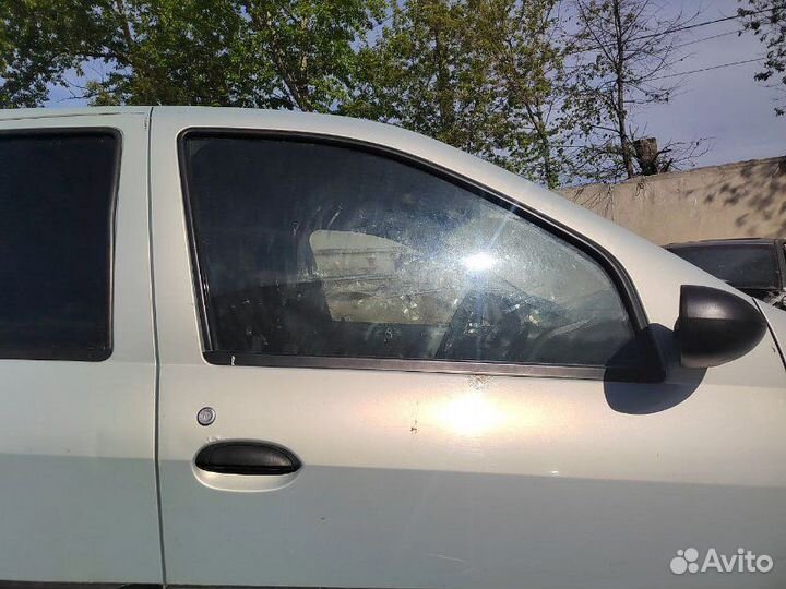 Дверь передняя правая Renault Logan 1.6 K7M 710