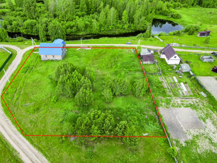 Дом 100 м² на участке 32 сот.