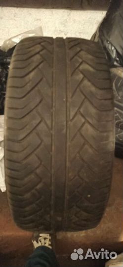 Yokohama Advan S/T V801 285/45 R19 107W