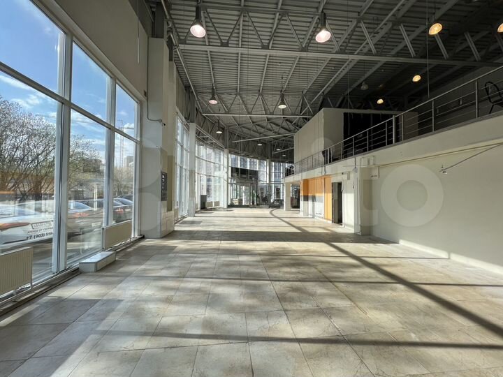 Здание, 3897 м²