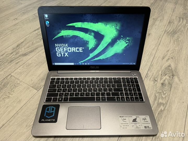 Asus K501U (8/256Gb, GeForce 940mx, Core i3)