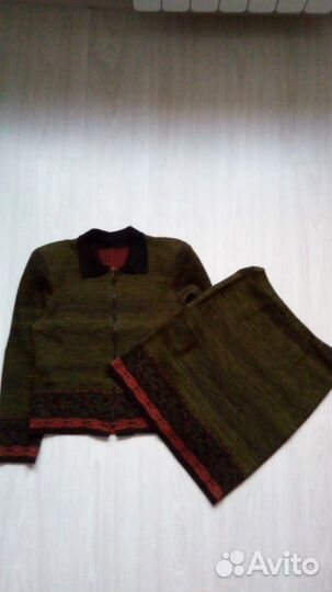 Костюмы пакетом на 44