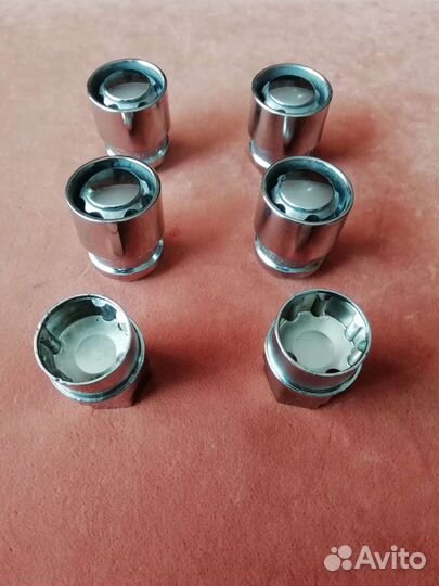 Колёсные гайки секретки