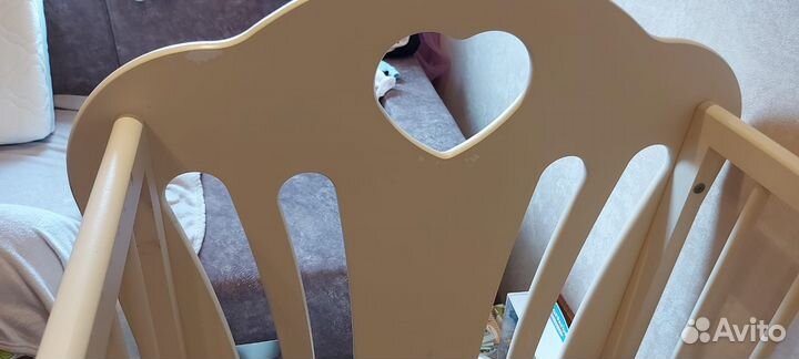 Детская кровать+стульчик для кормления+матрас