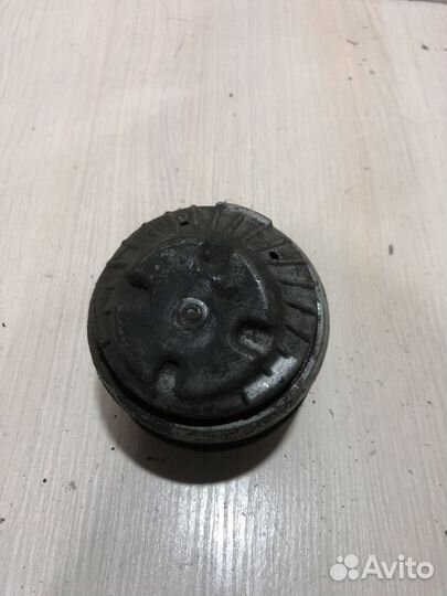 Подушка двигателя Мерседес W208