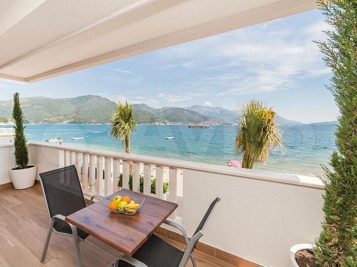 Гостиница (Черногория)