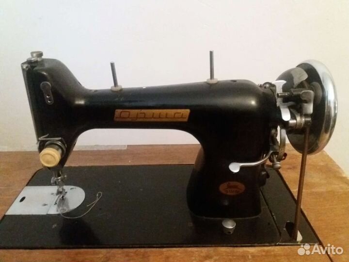 Швейная машинка