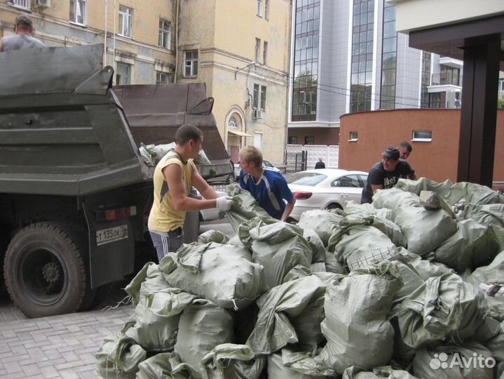 Бригада разнорабочих подсобники
