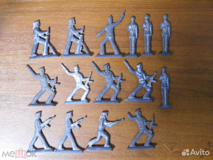 Солдаты Матросы Пехотинцы Техника Олово много