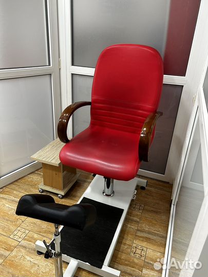 Педикюрное кресло