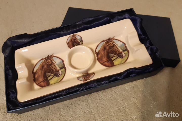 Пепельница. Фарфор. Подарочная упаковка