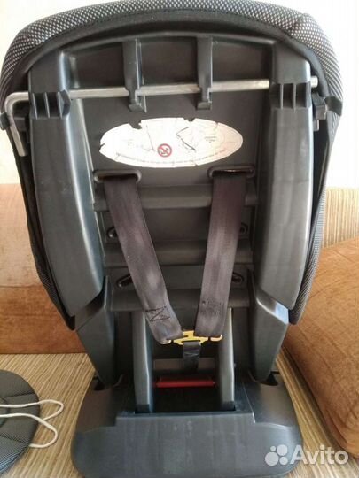 Автомобильное кресло