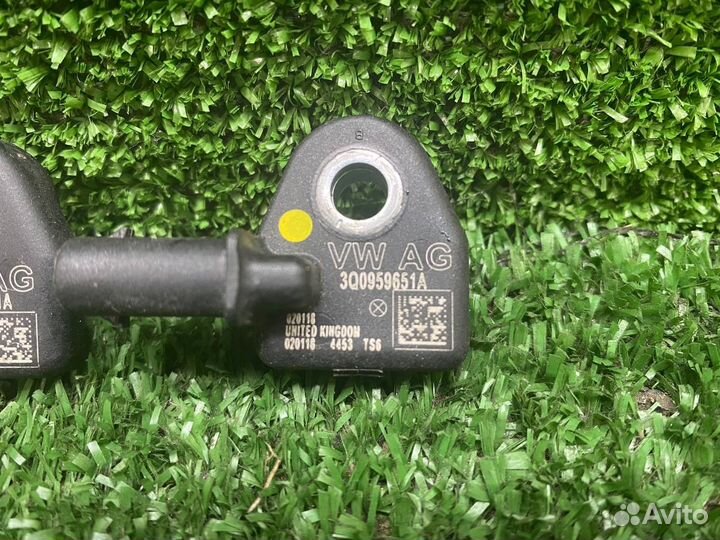 Датчик srs удара skoda octavia A7 VW arteon